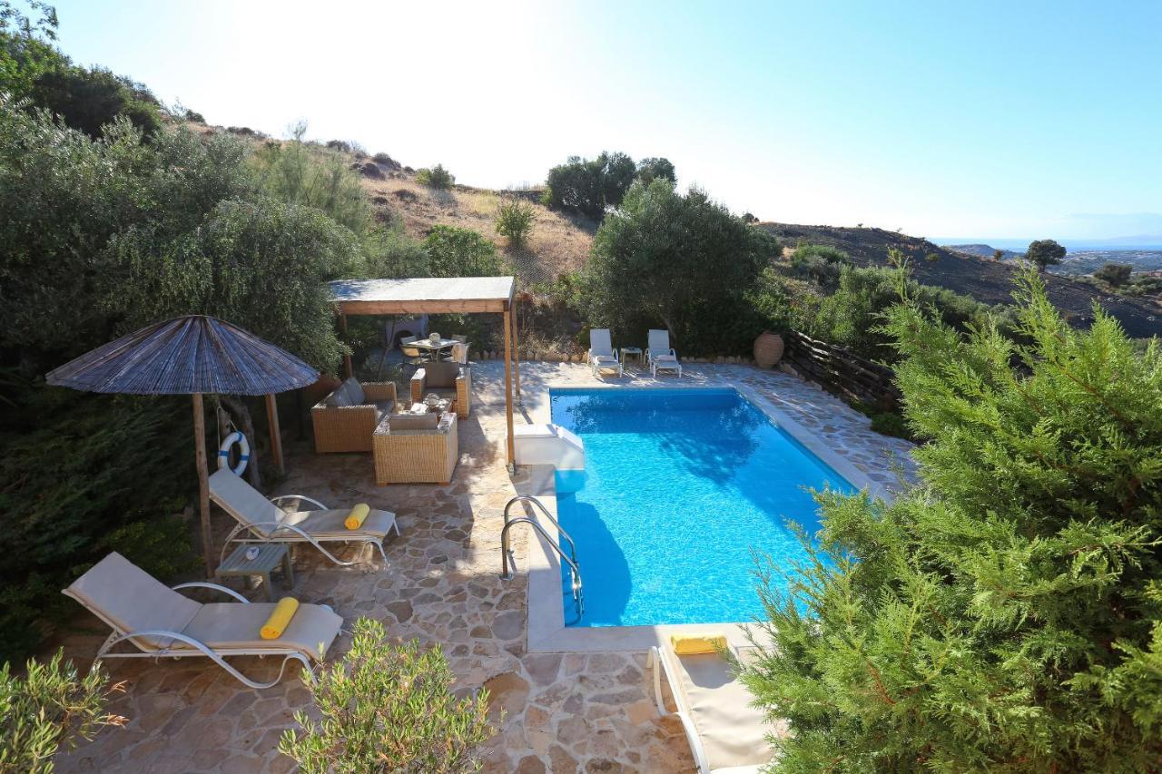 Listaros Villas