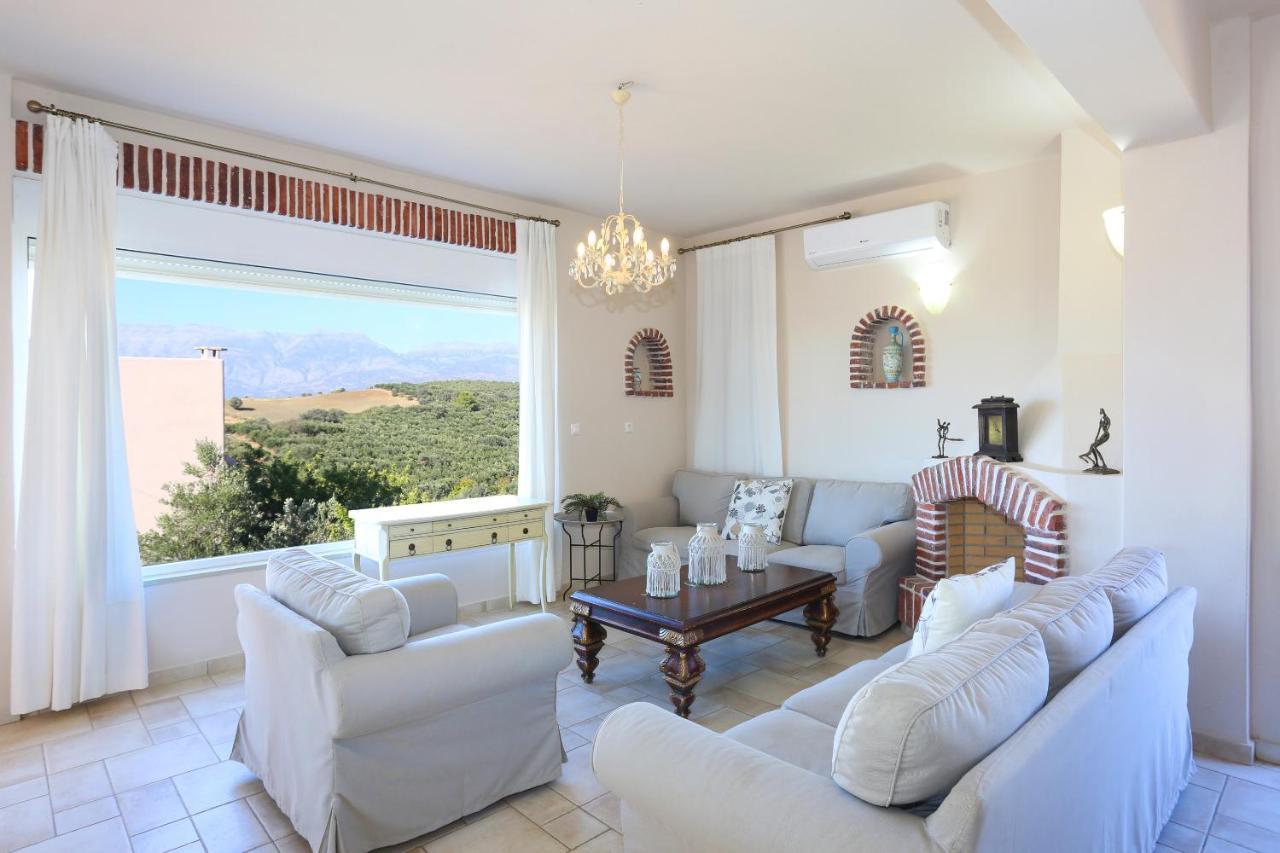 Villa Listaros Villas *