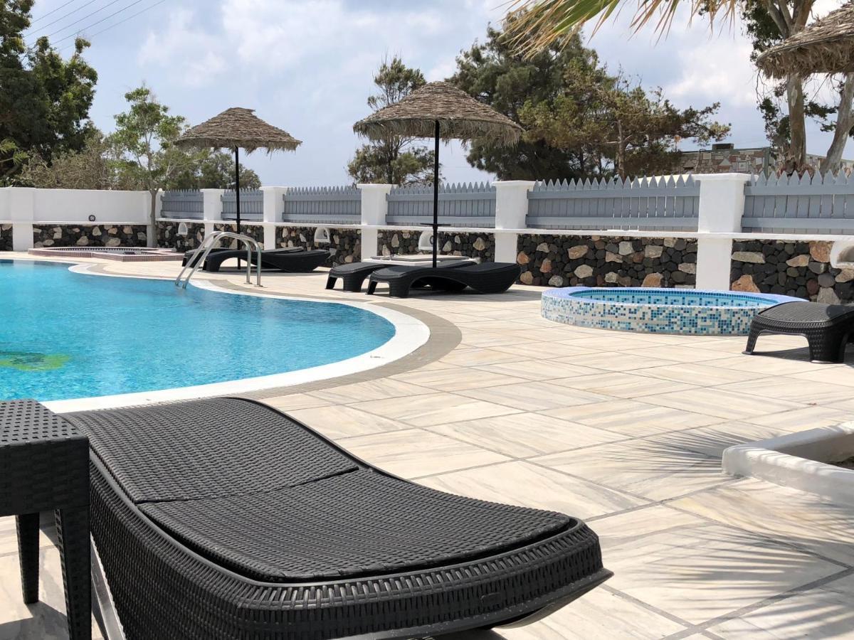Blackcoast Santorini Hotel