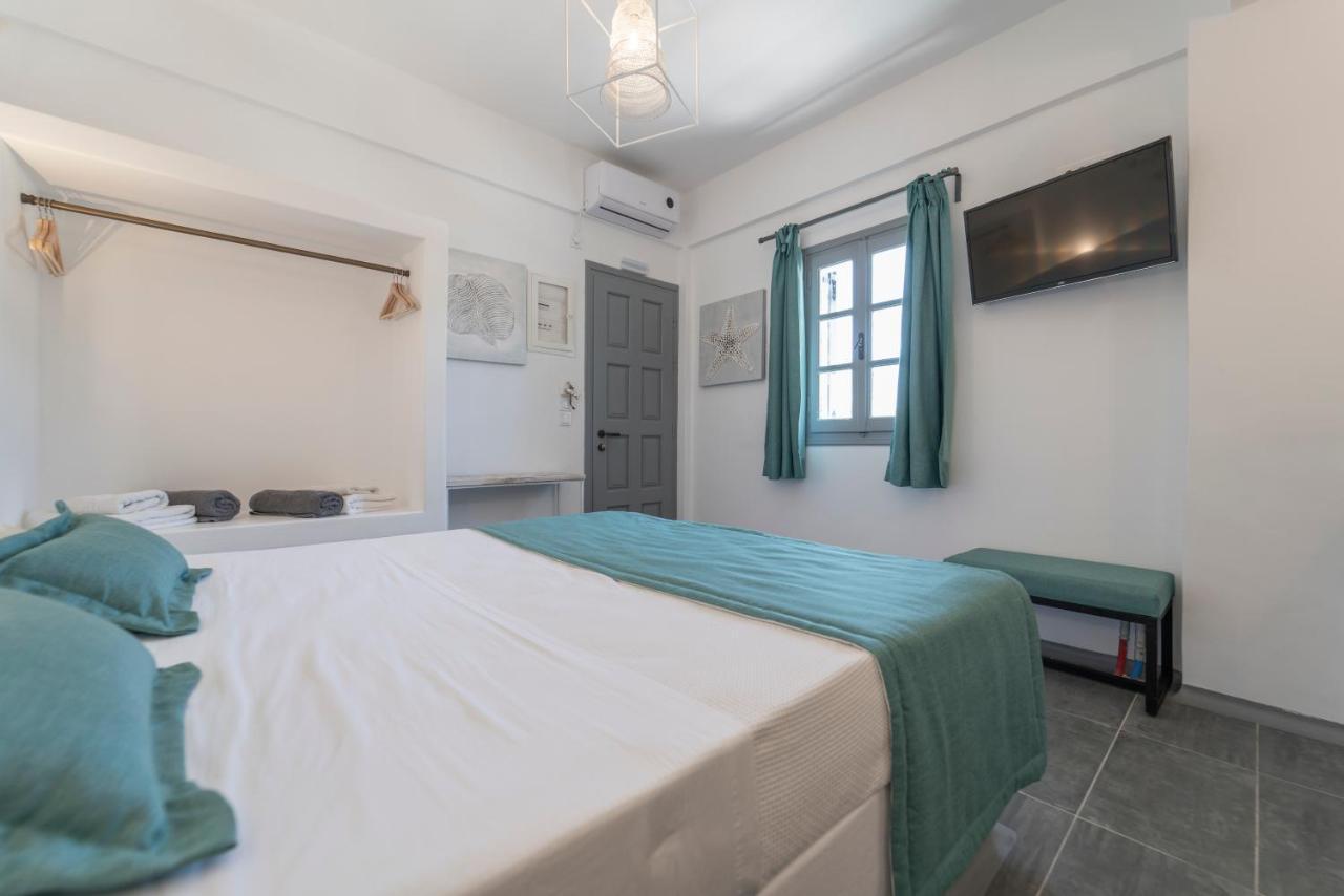 Blackcoast Santorini Hotel *