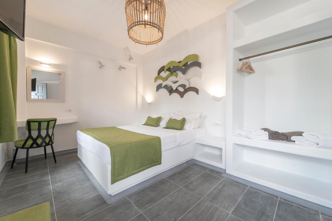 Blackcoast Santorini Hotel
