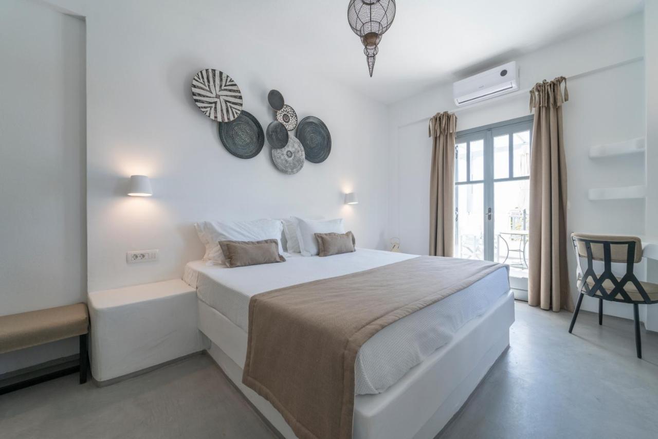 Hotel Blackcoast Santorini *