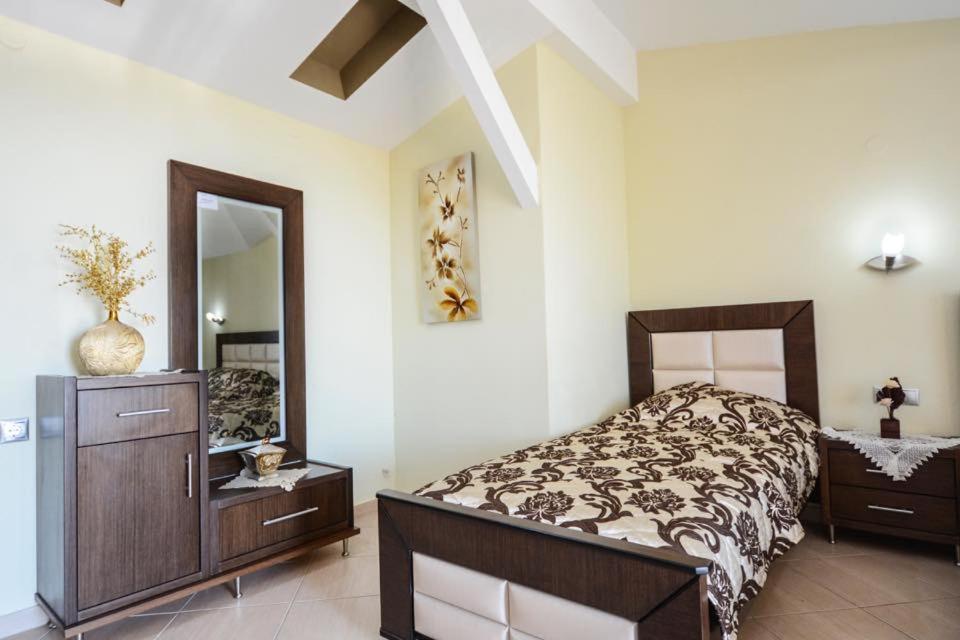 Apartment Xanthipi Sarti
