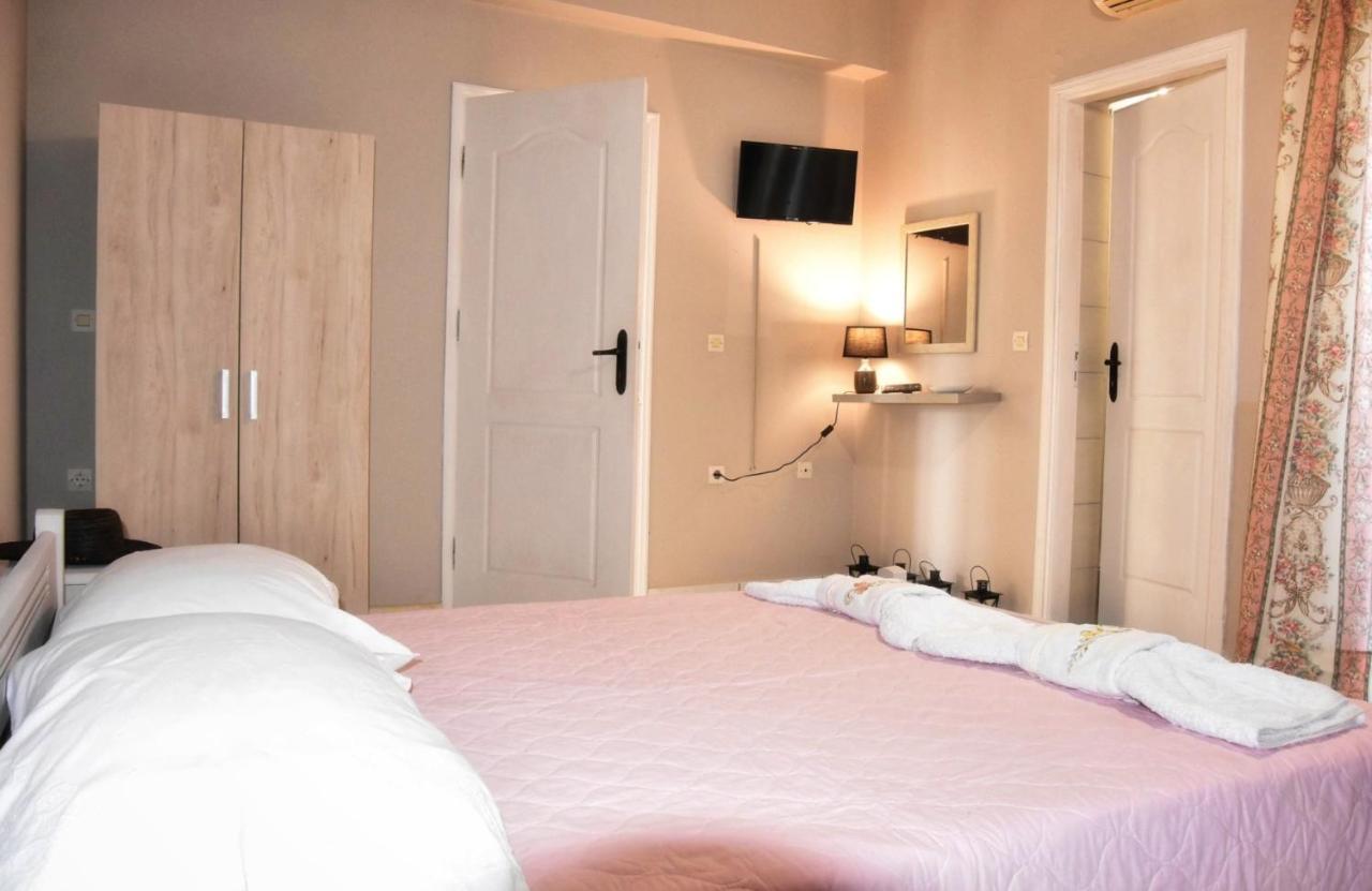 Aparthotel Anemomylos *
