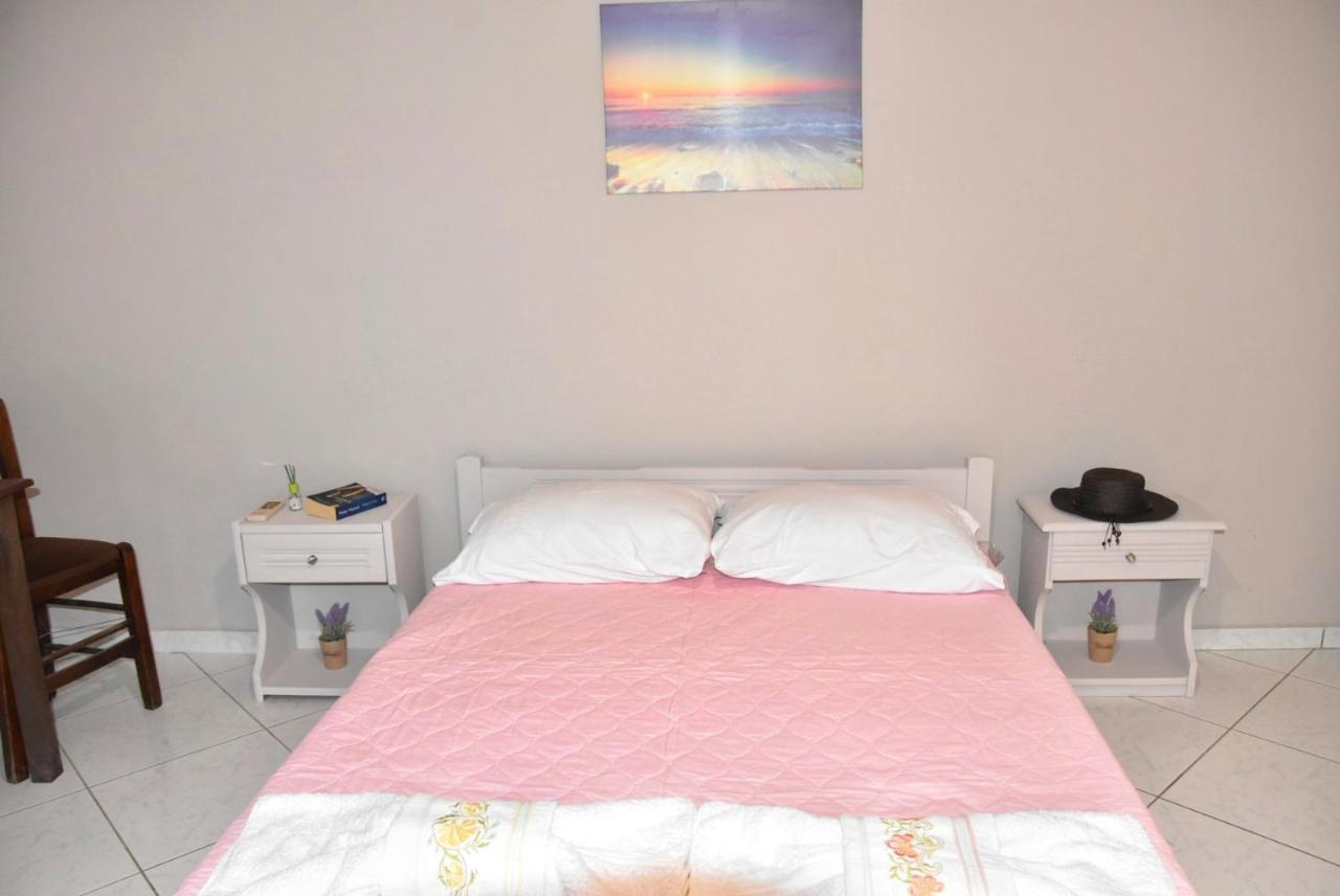Aparthotel Anemomylos *