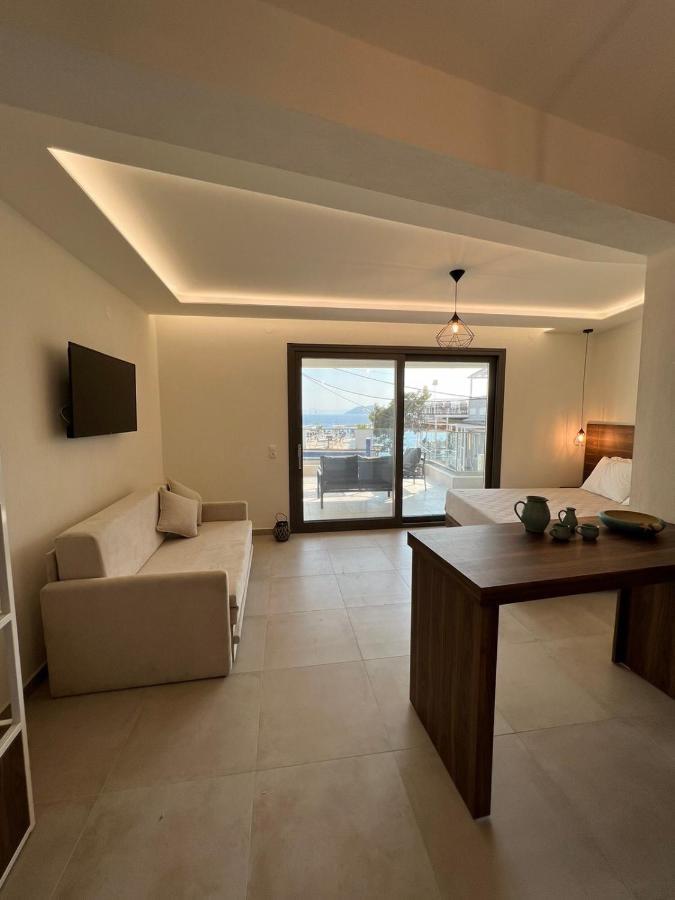 Aparthotel My Place Luxury Neos Marmaras