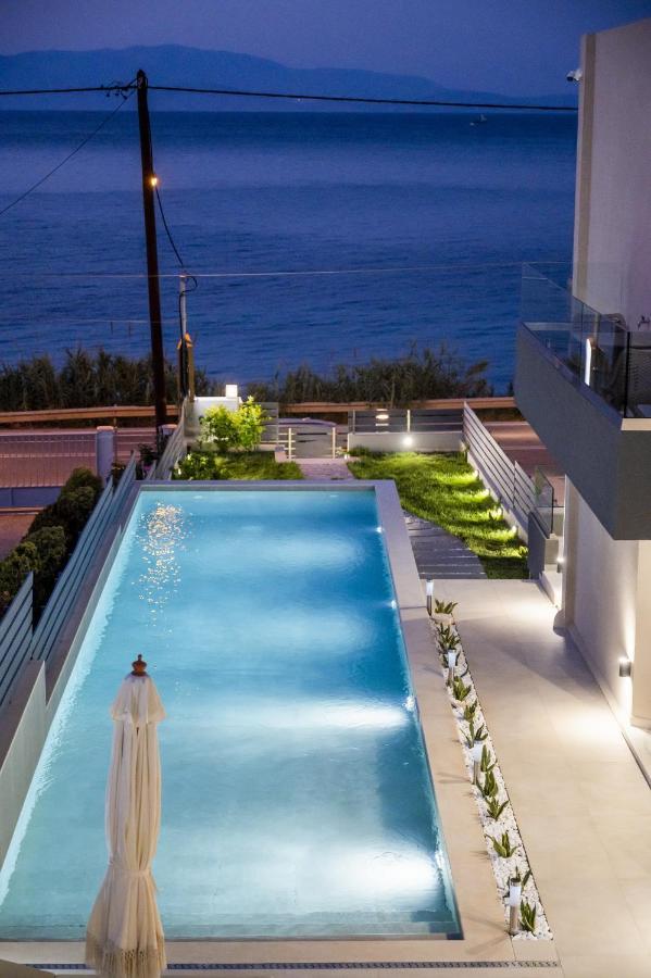 Aparthotel Theros *
