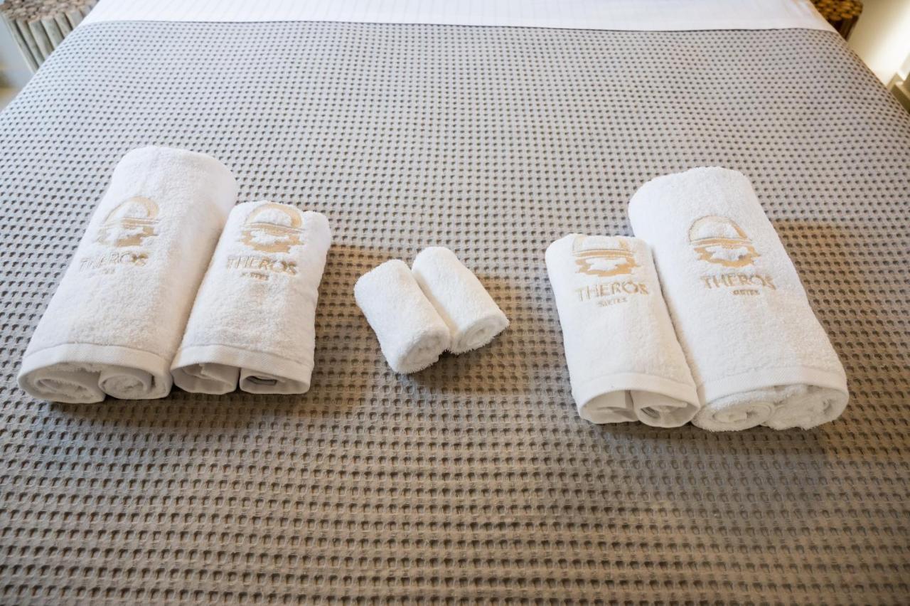 Theros Aparthotel Dhiminio