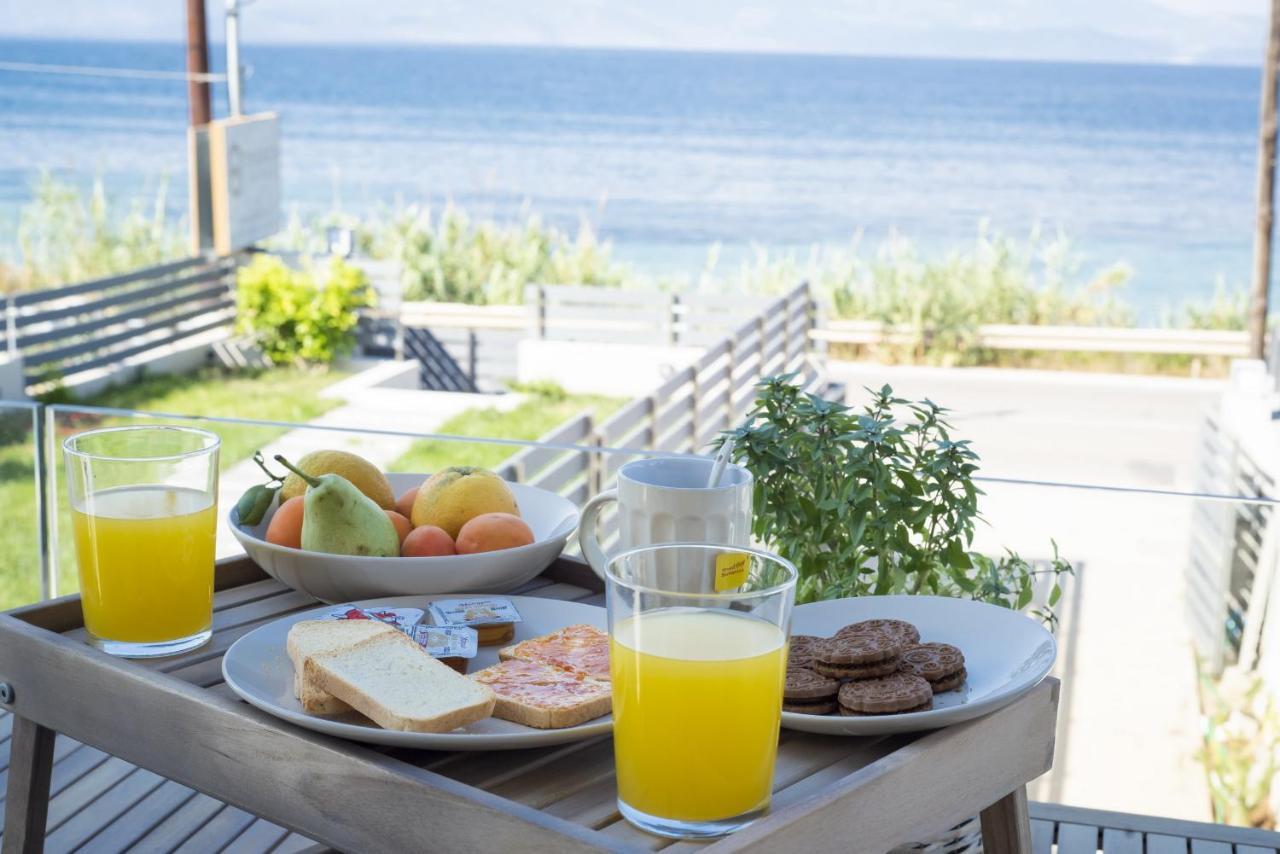 Aparthotel Theros *
