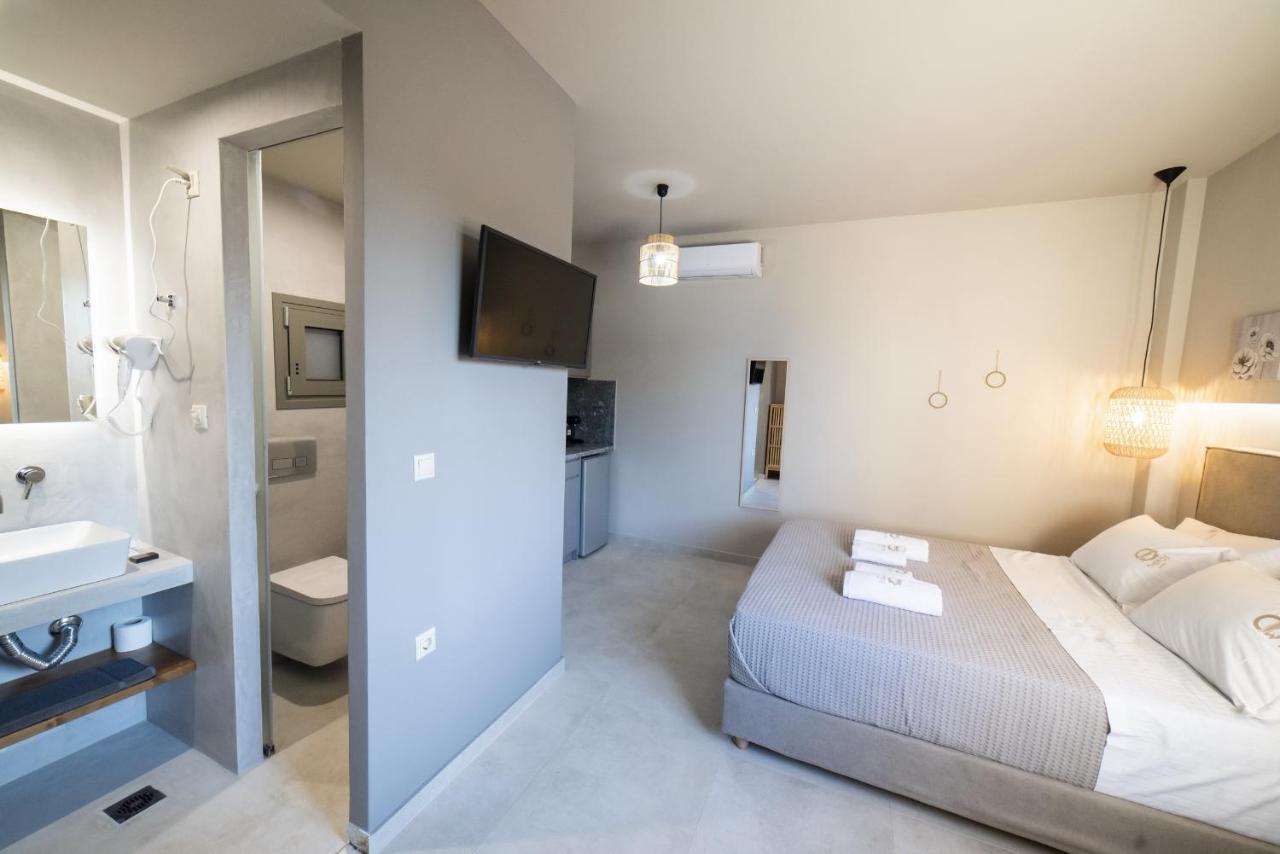 Aparthotel Theros Dhiminio
