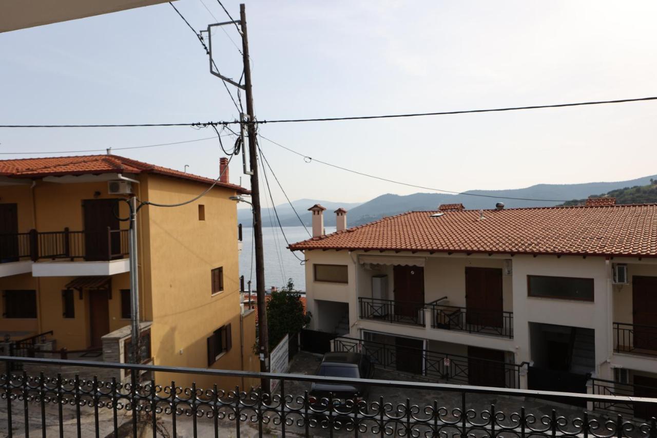 Island Boutique Pyrgadikia