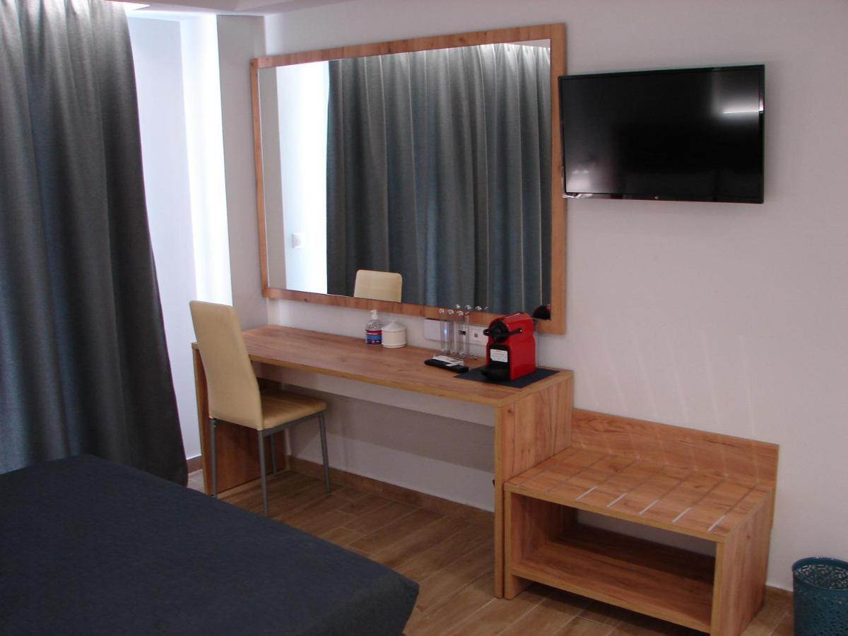 Four Reasons Aparthotel *