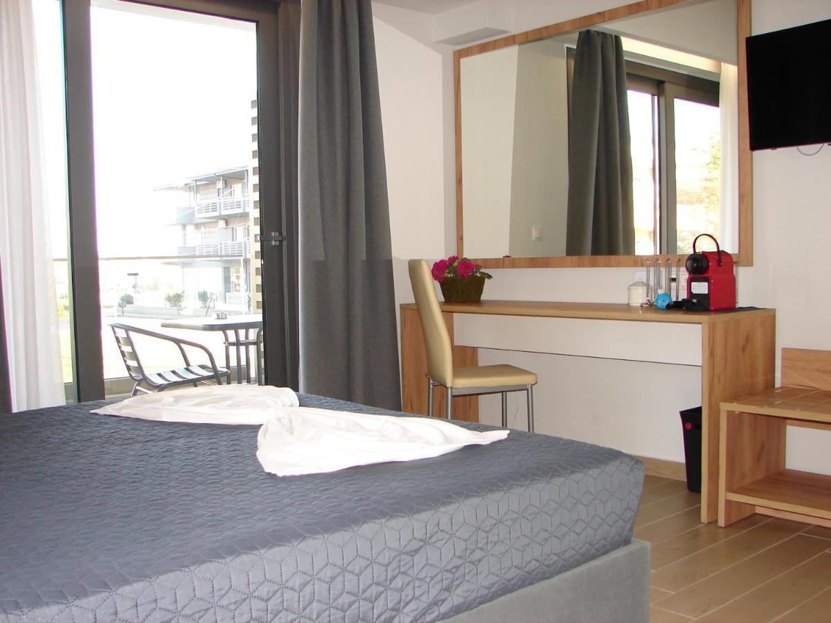 Aparthotel Four Reasons Paralia Katerinis
