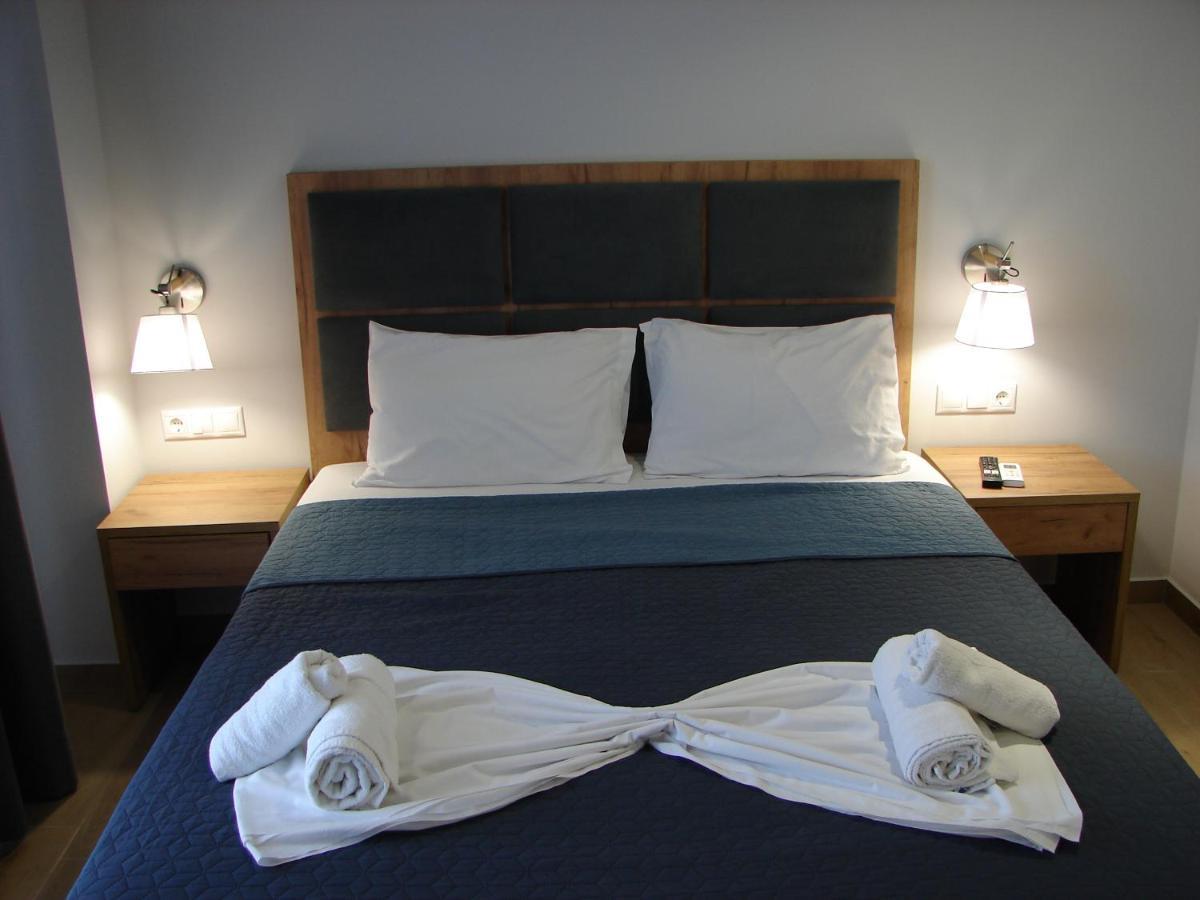 Four Reasons Aparthotel Paralia Katerinis