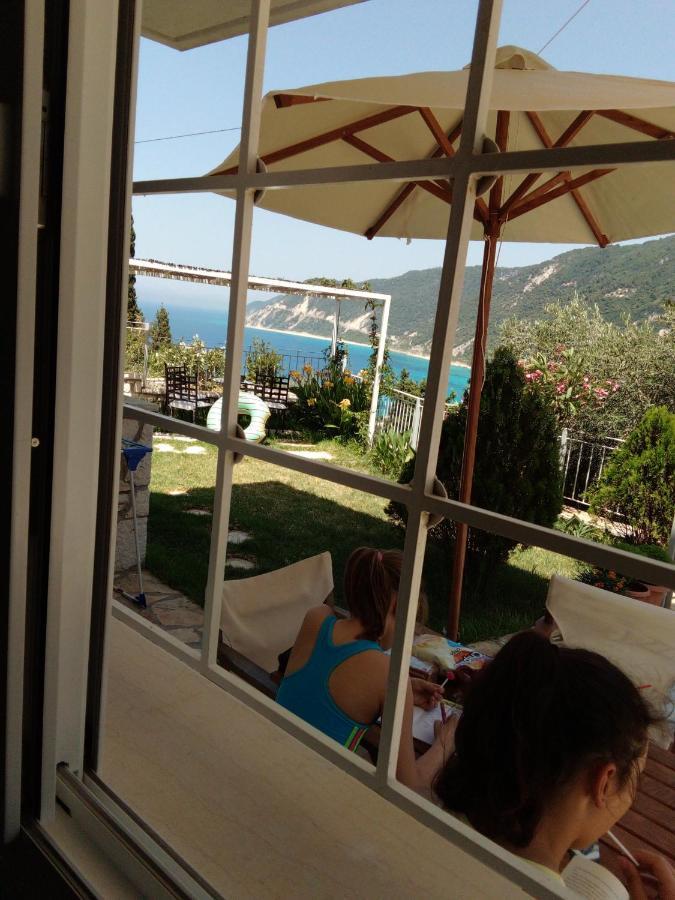 Villa Deep Blue Agios Nikitas