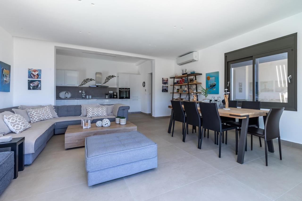 Antigone Luxury Retreat Villa *