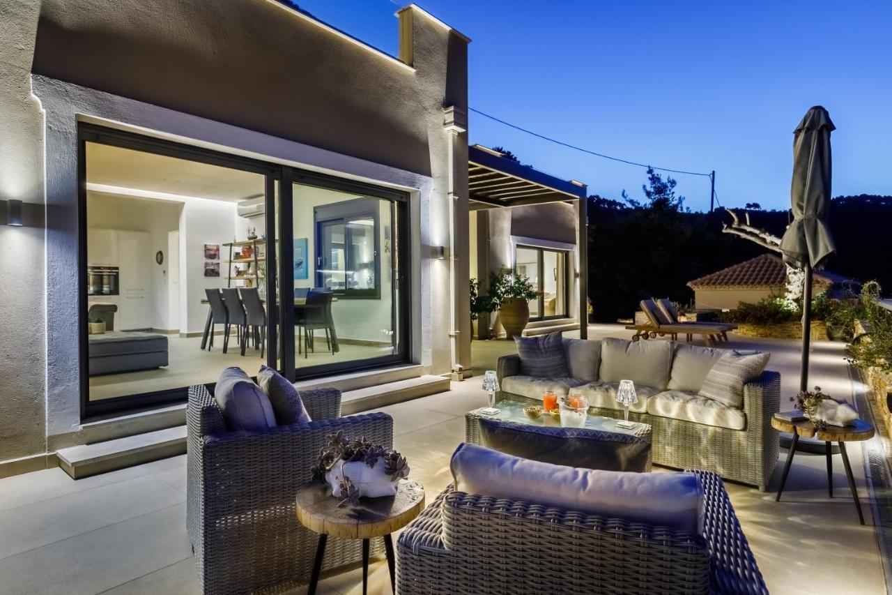 Antigone Luxury Retreat * Skopelos Town