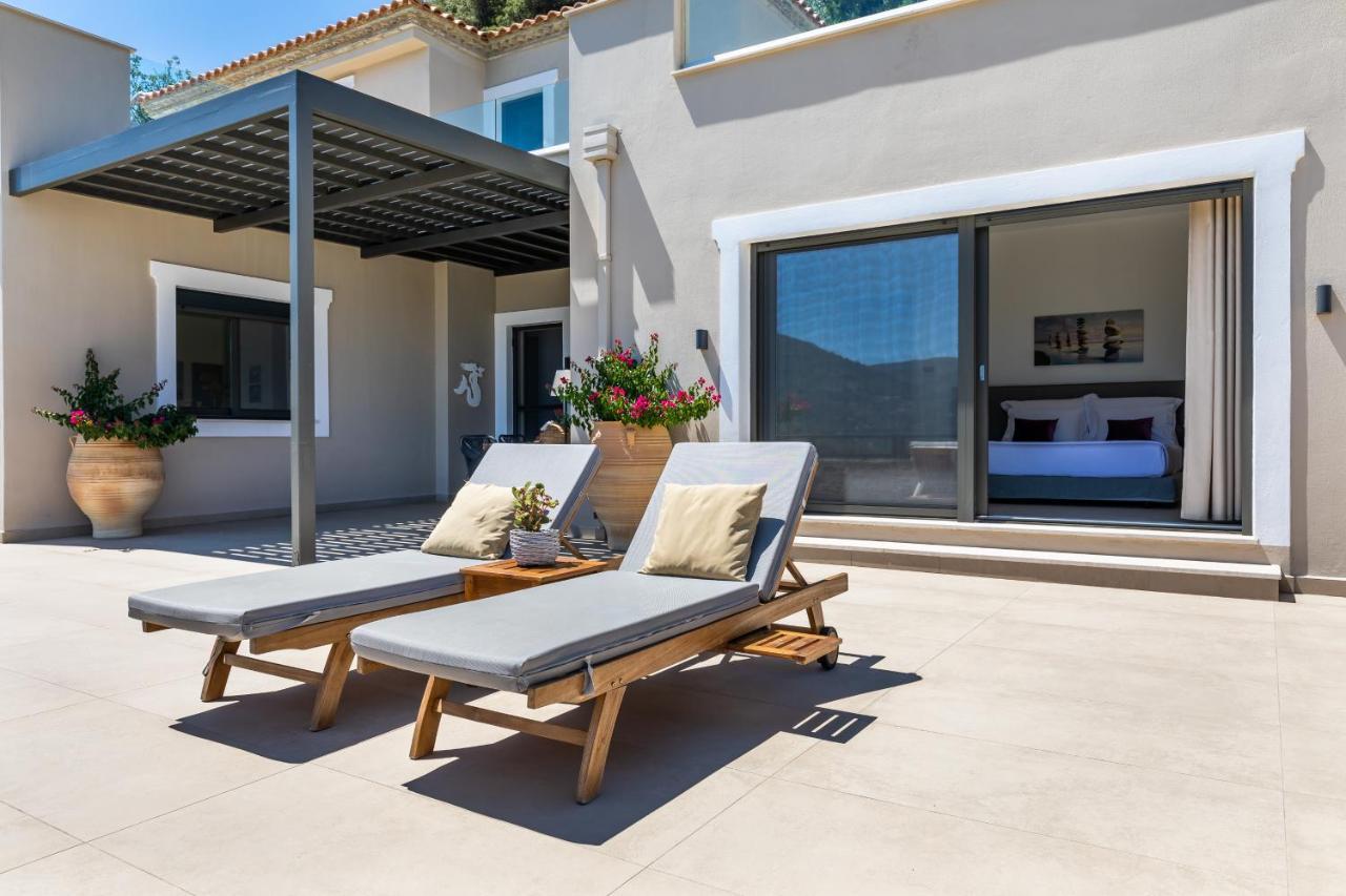 Antigone Luxury Retreat