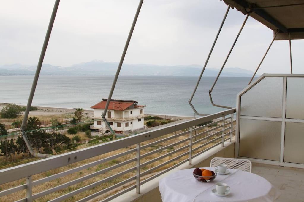 Irida 2br With Amazing Sea View. Loutraki (Corinthia)