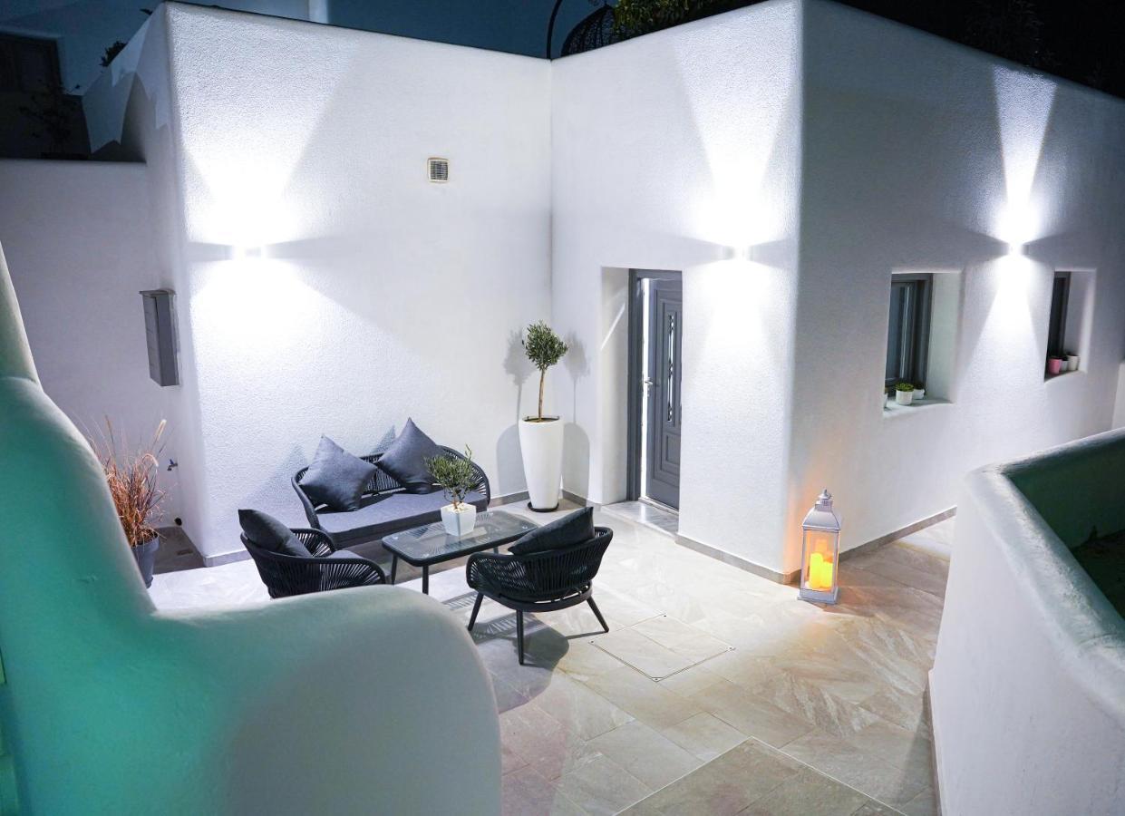 Sunstone * Fira (Santorini)
