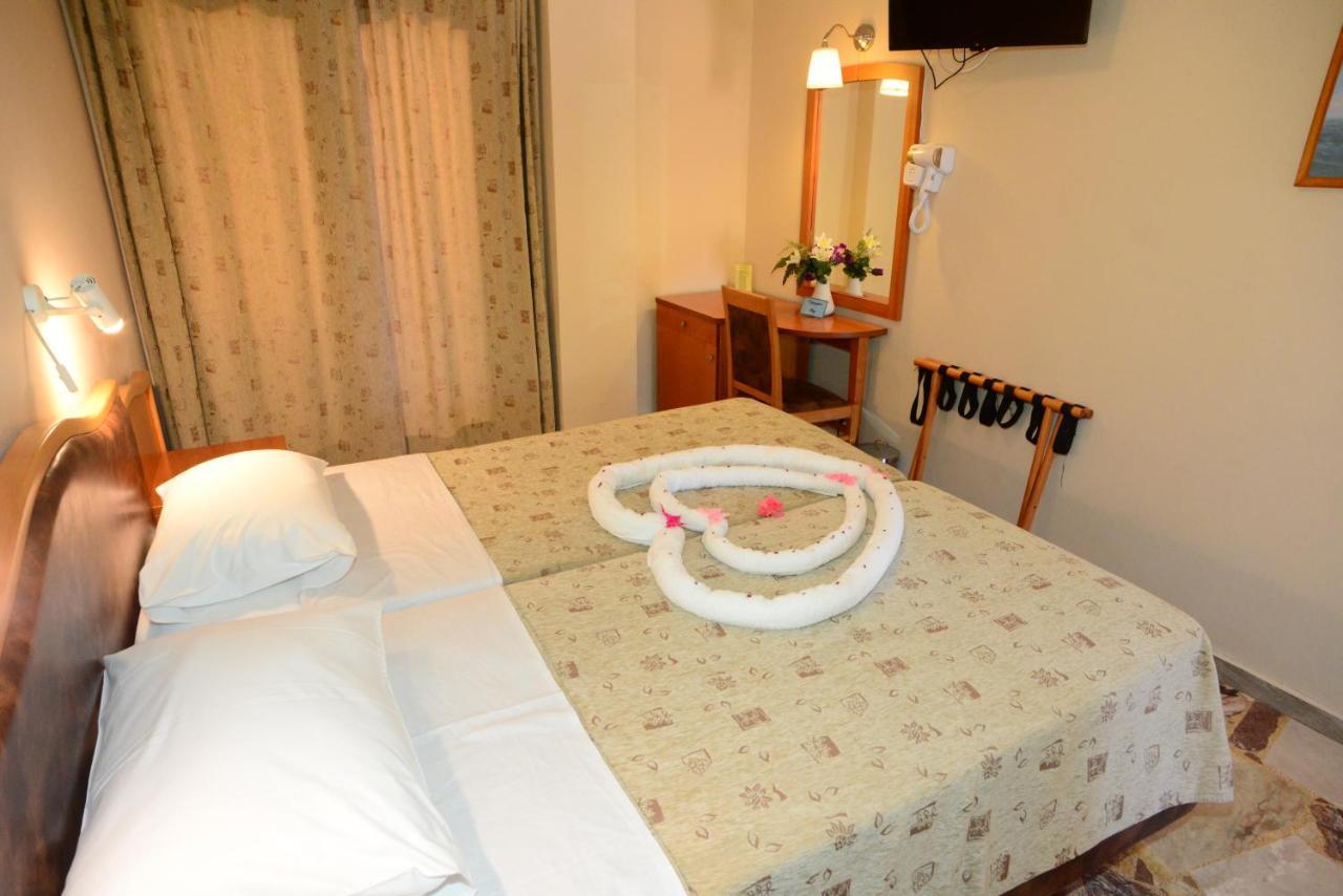 Sappho Hotel 2*