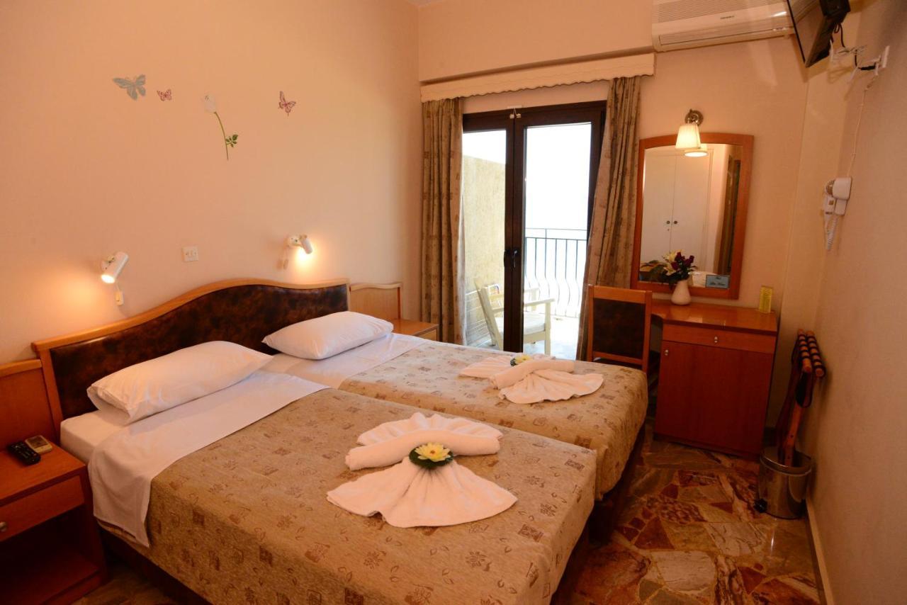 Hotel Sappho 2*