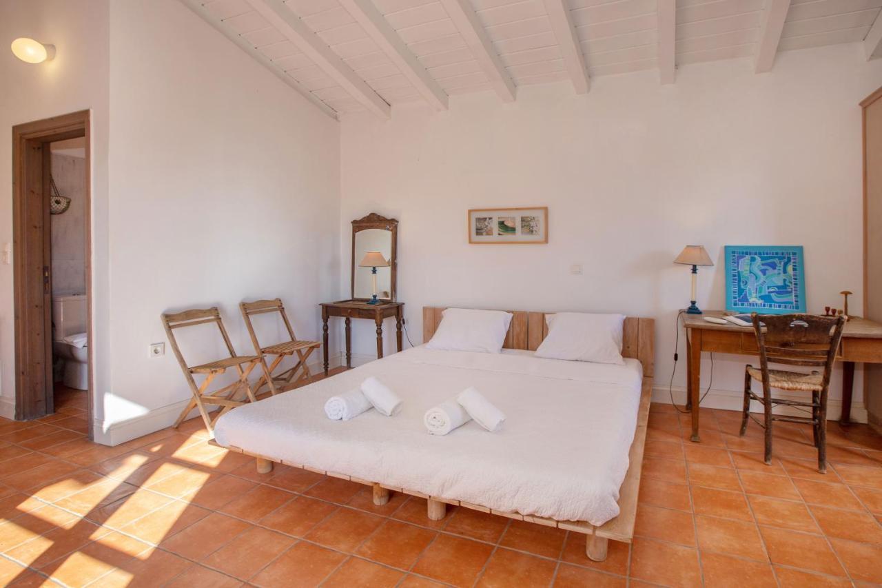 Roxanne's Olive Grove House Holiday home *