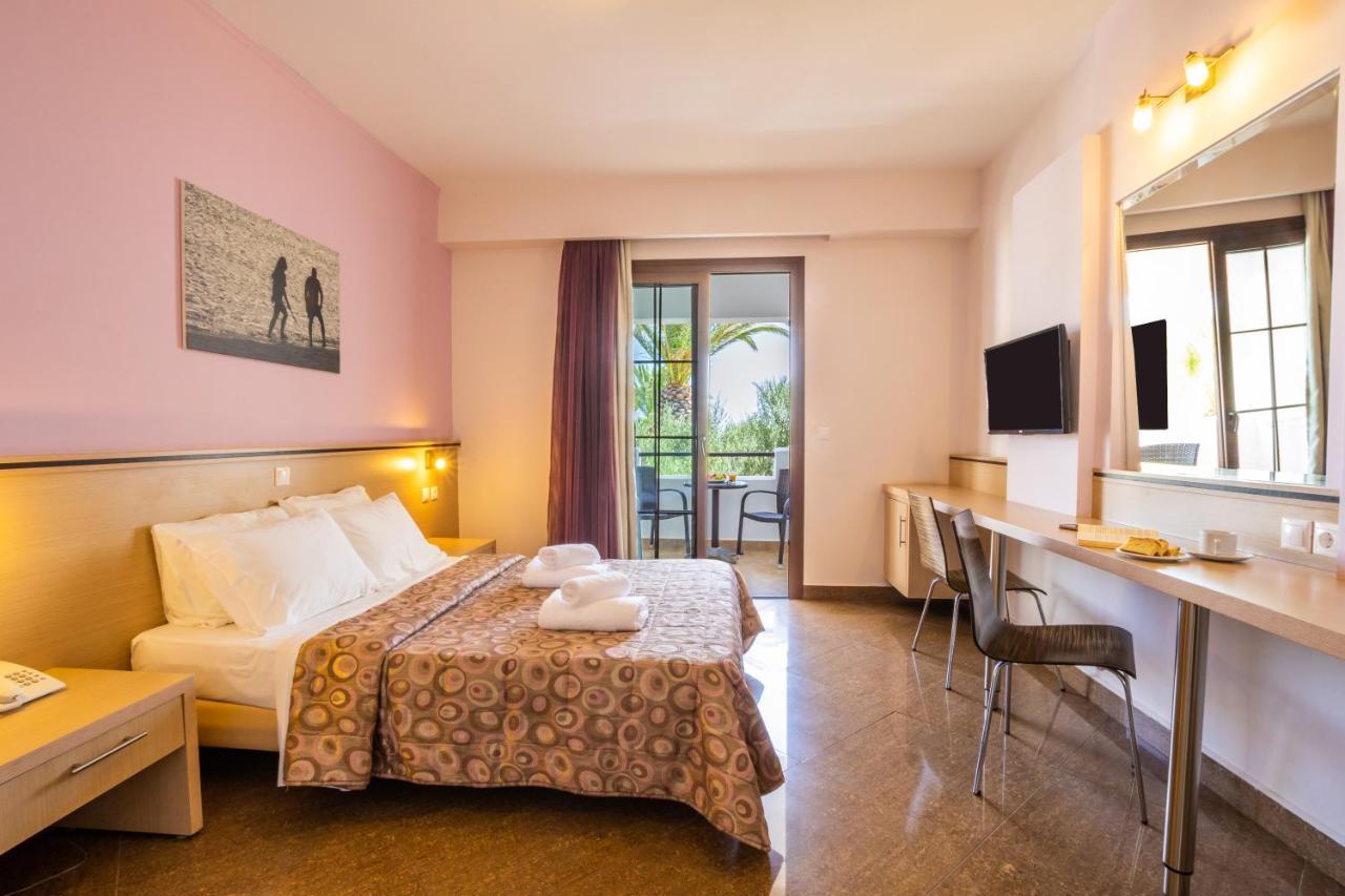 Hotel Irini 4*