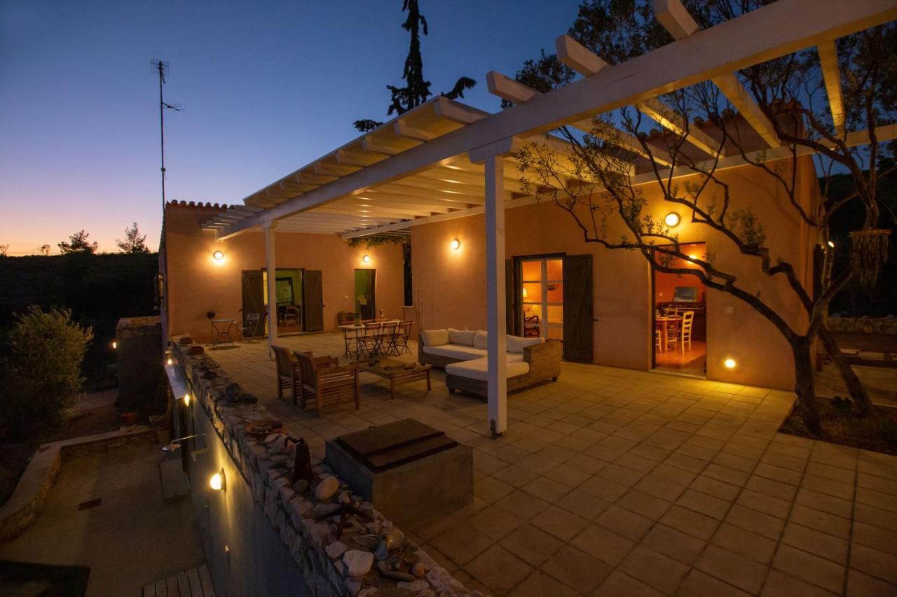 Roxanne's Olive Grove House