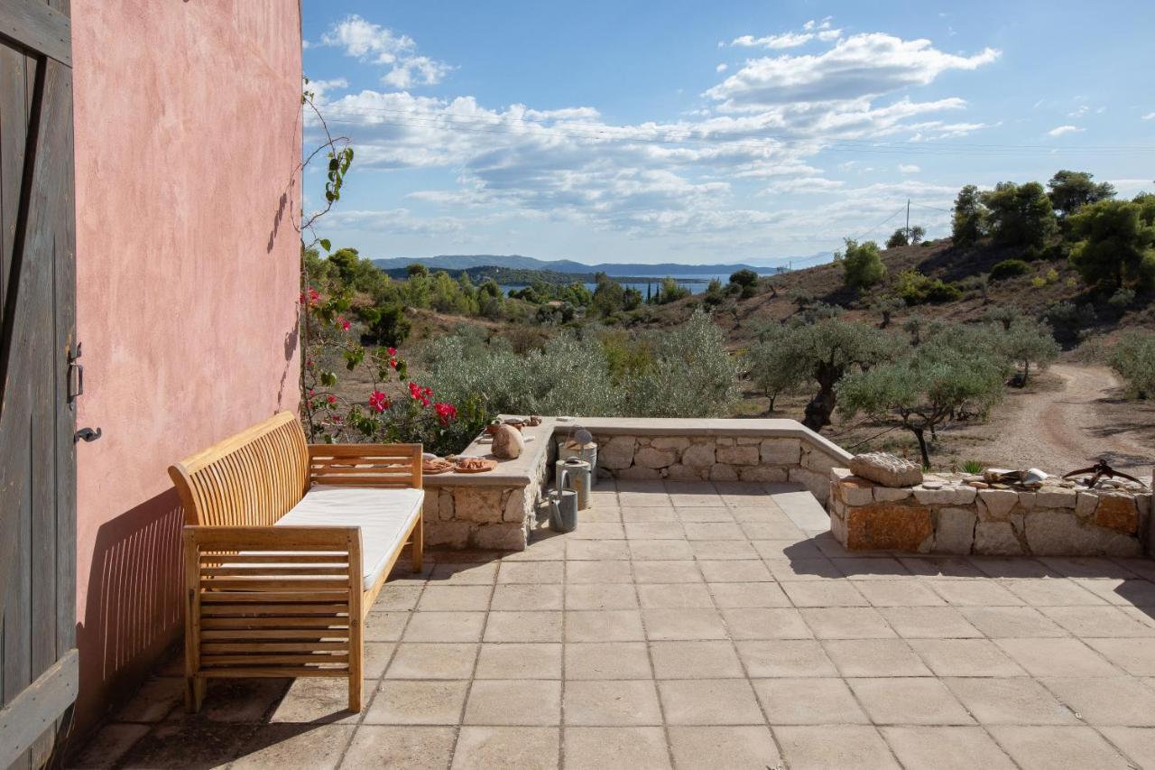 Holiday home Roxanne's Olive Grove House