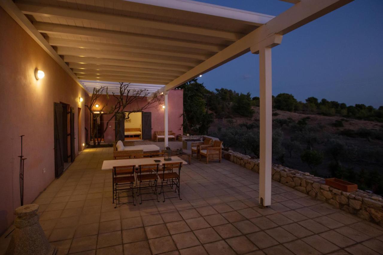 Holiday home Roxanne's Olive Grove House