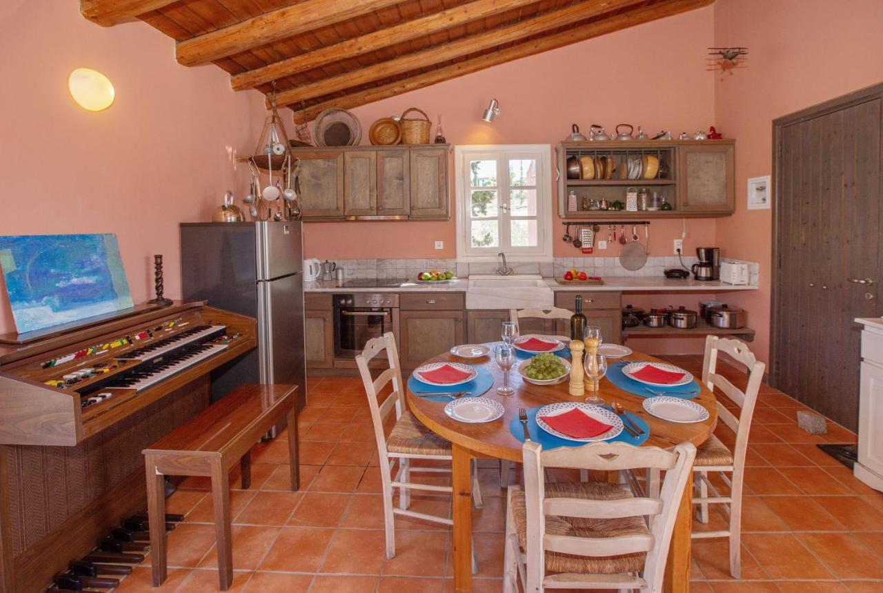 Roxanne's Olive Grove House * Kranidi