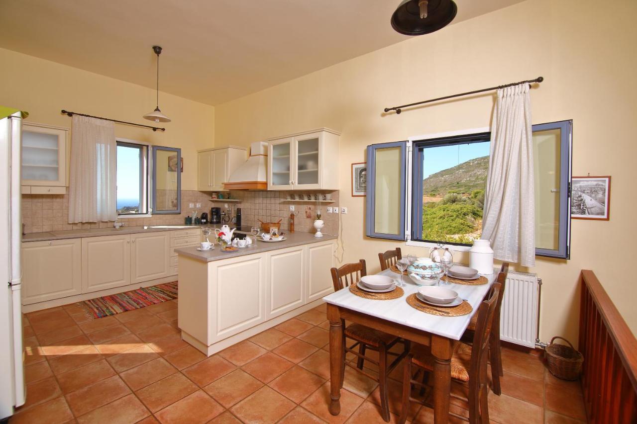 Villa Spilies - Kythoikies Houses