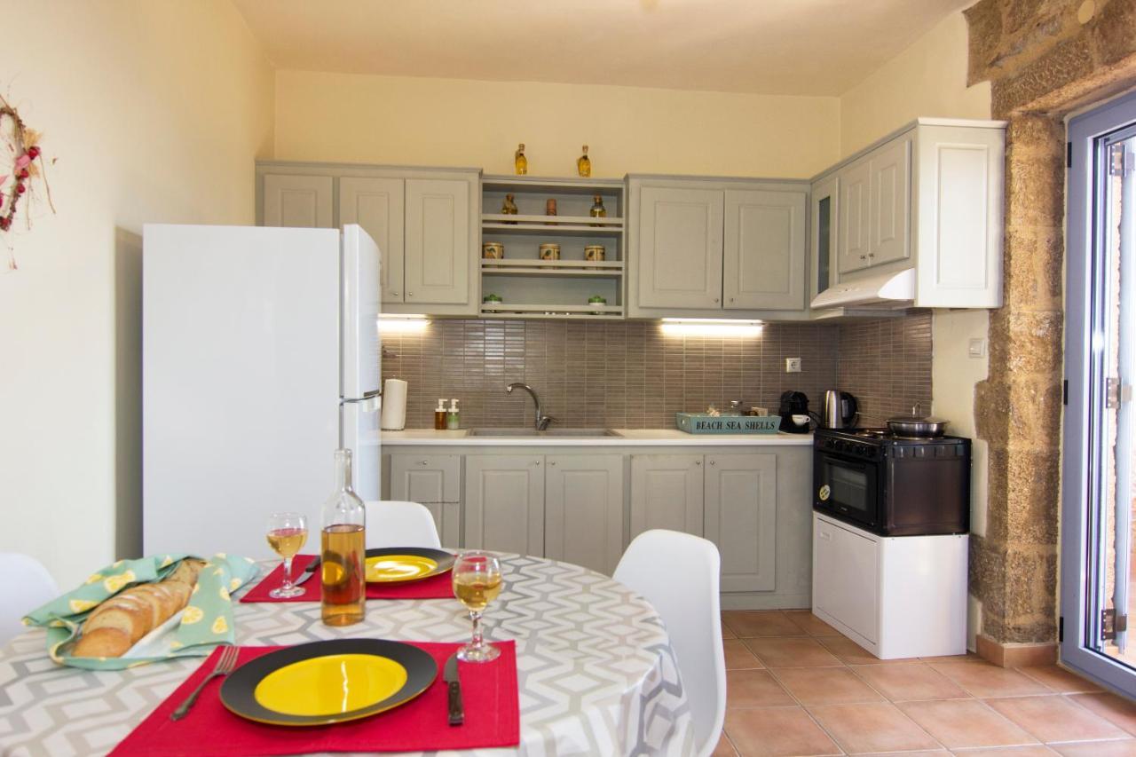 Orfea's Place Apartment *