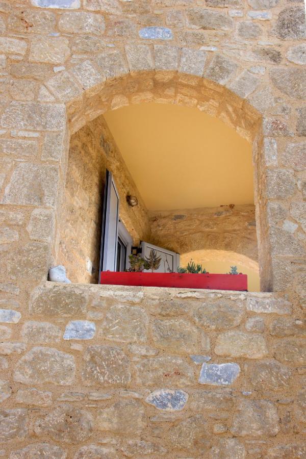 Orfea's Place Apartment Riglia