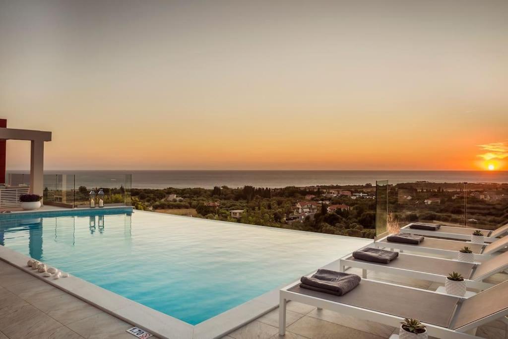 Casa Laura - Sky Lounge * Svoronata
