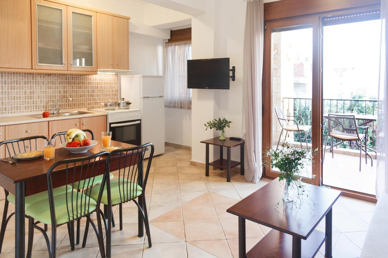 Aparthotel Maltinas House Mola Kalyva
