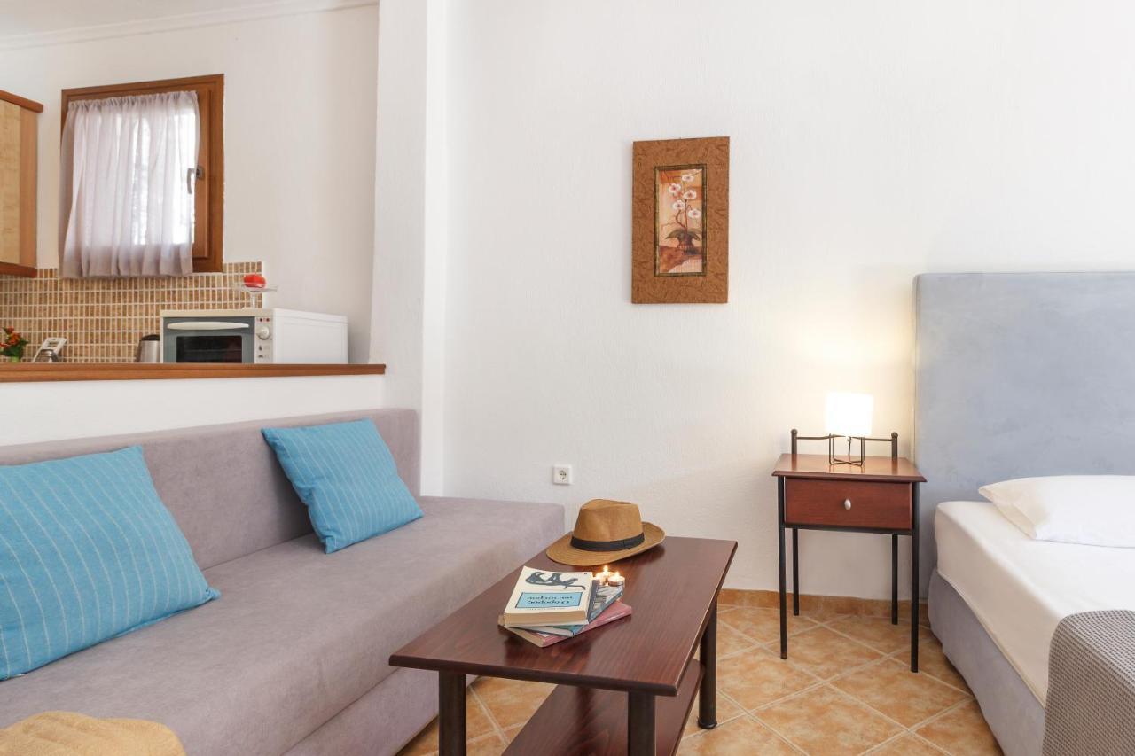 Maltinas House Aparthotel Mola Kalyva