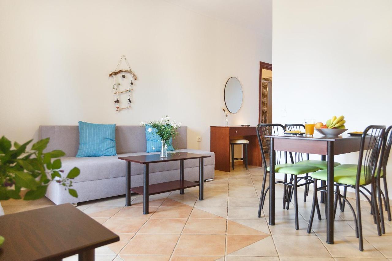 Maltinas House Aparthotel Mola Kalyva