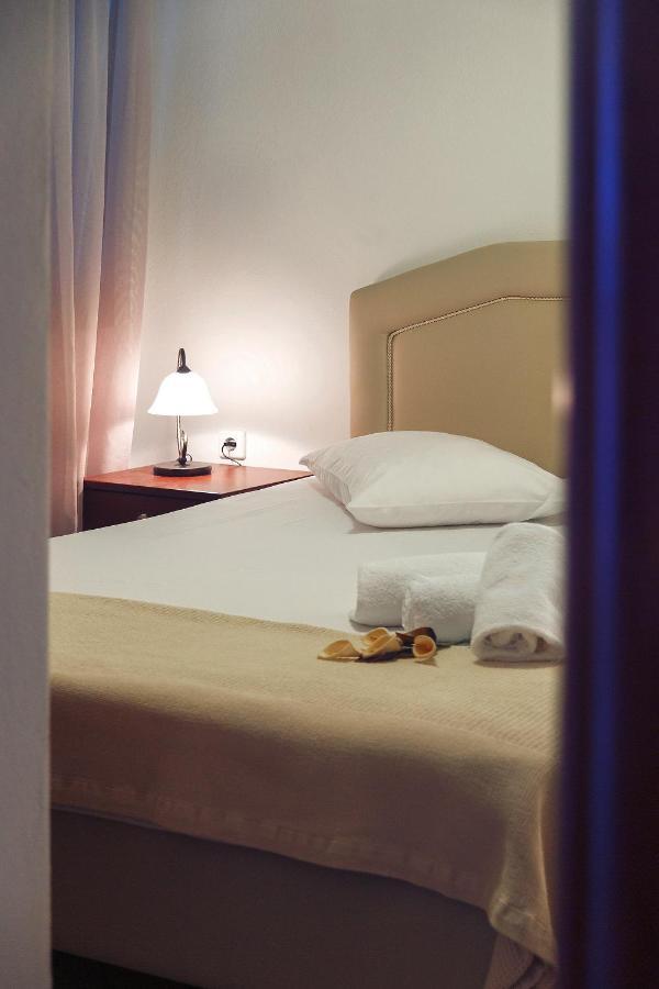 Aparthotel Maltinas House Mola Kalyva