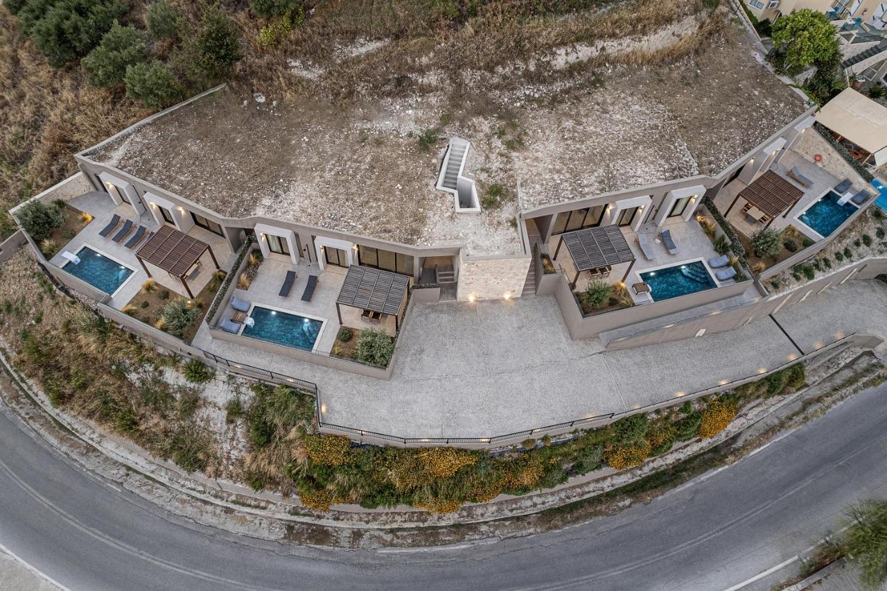 Zeuscave Villa *