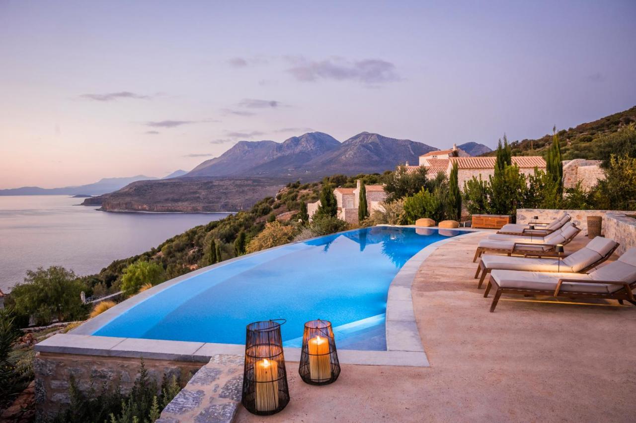 Aria Estate & Hotel