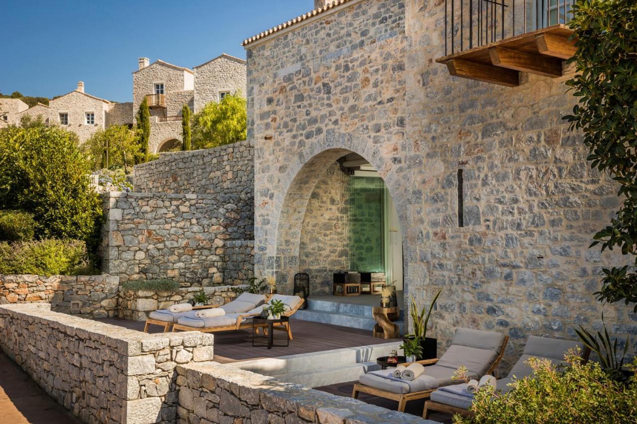 Aria Estate &