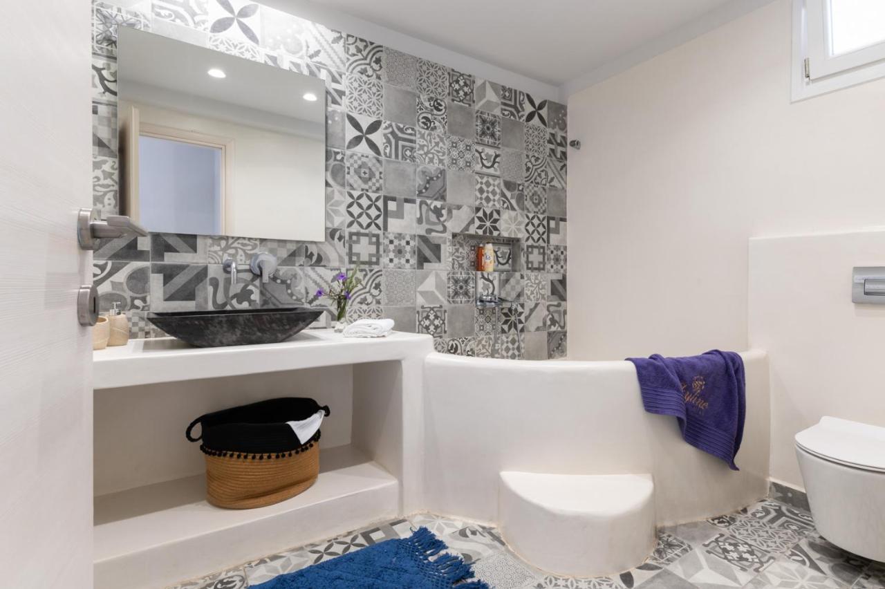 Naxos Skyline Deluxe Villa *