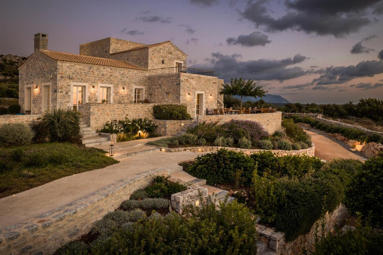 Aria Estate &