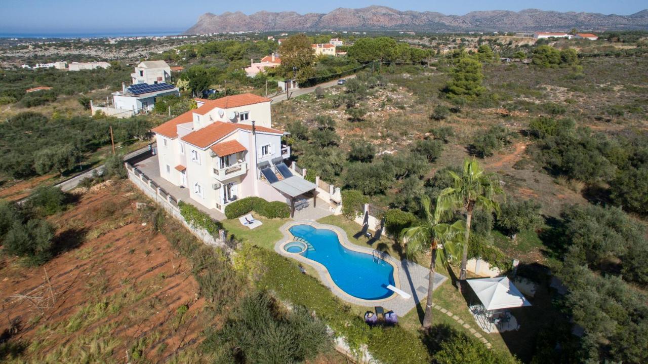 Ifigeneia Private Hot Tub Holiday home *
