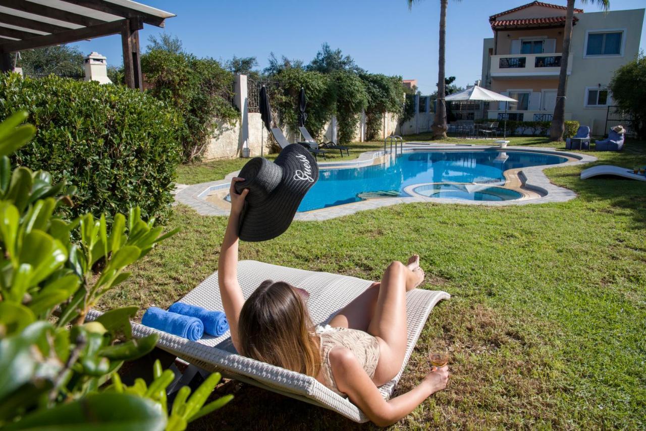 Holiday home Ifigeneia Private Hot Tub *