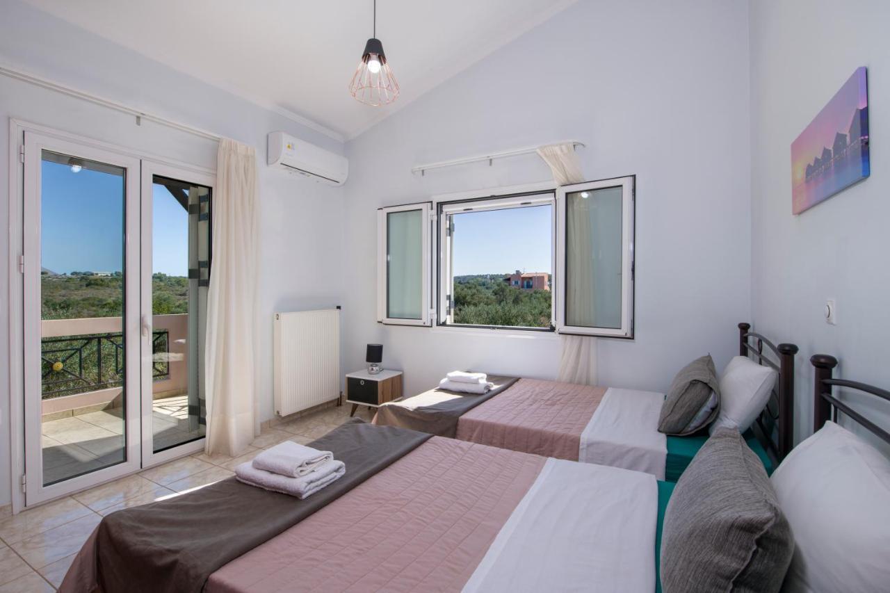 Holiday home Ifigeneia Private Hot Tub *