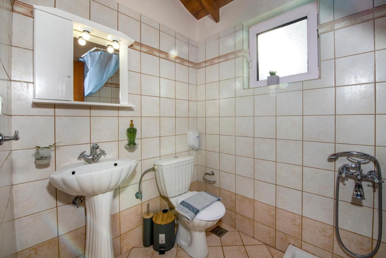 Holiday home Ifigeneia Private Hot Tub
