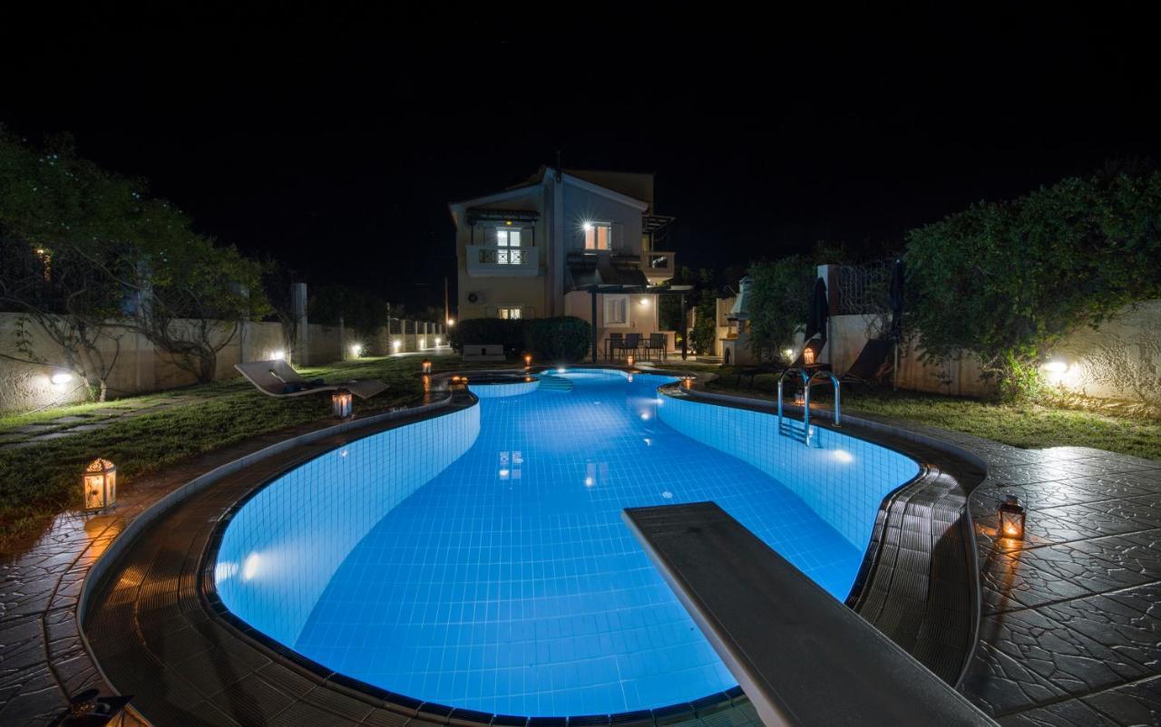 Ifigeneia Private Hot Tub Holiday home